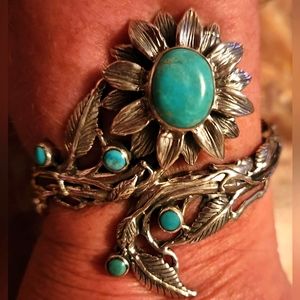 💚Gorgeous Floral Turquoise Sterling Bracelet